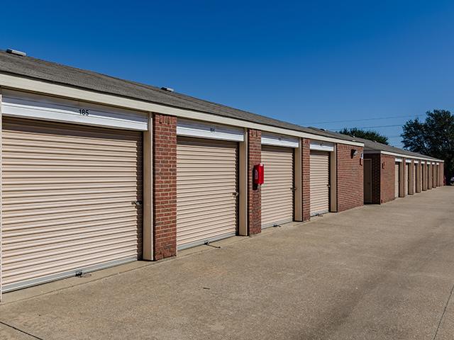 10x20 storage unit at U-STOR SELF STORAGE GARLAND, TX. Store your bedroom, appliances, or small office equipment in a 10x20 unit