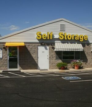 Whether you're a small business needing secure supply storage or a homeowner in transition, U-STOR SELF STORAGE La Cholla has the space, security, and service to support your next chapter.
