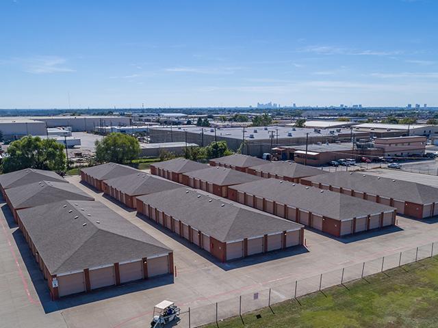 Neat rows of mini storage units at U-STOR Garland, TX. Clean, organized mini storage units for every need
