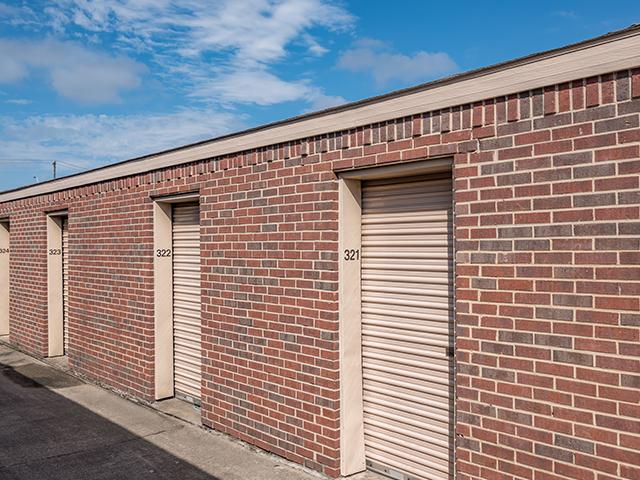 10x10 self storage unit at U-STOR SELF STORAGE ARLINGTON, TX. Spacious 10x10 self storage unit available at U-STOR Arlington, TX