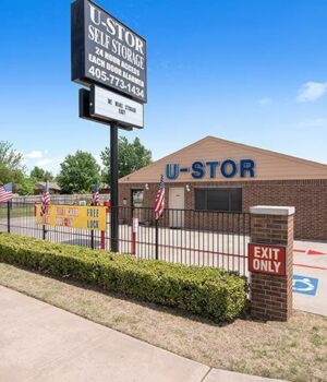 Front sign and office entrance of U-Stor Self Storage on N Rockwell Ave in Bethany OK
