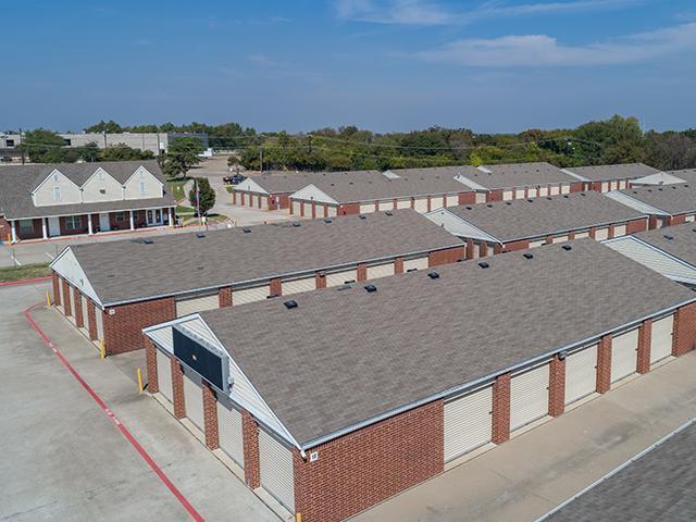 Aerial view of U-STOR SELF STORAGE DALLAS, TX facility at 4116 S Walton Walker Blvd