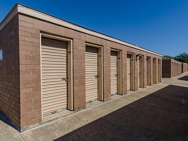 Electronic keypad-controlled gate at secured amd cheap U-STOR SELF STORAGE DALLAS, TX