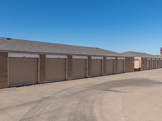 Drive-up storage units at U-STOR SELF STORAGE IRVING, TX with roll-up doors