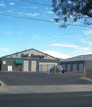 Automated gate providing secure access to a self storage facility