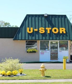 U-STOR SELF STORAGE Jacksonville, FL on-site office. Visit our on-site team for fast move-ins, support, or questions